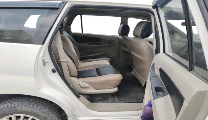 2012 Toyota Innova GX 2.5 7 STR, Diesel, Manual, 2,37,177 km, interior