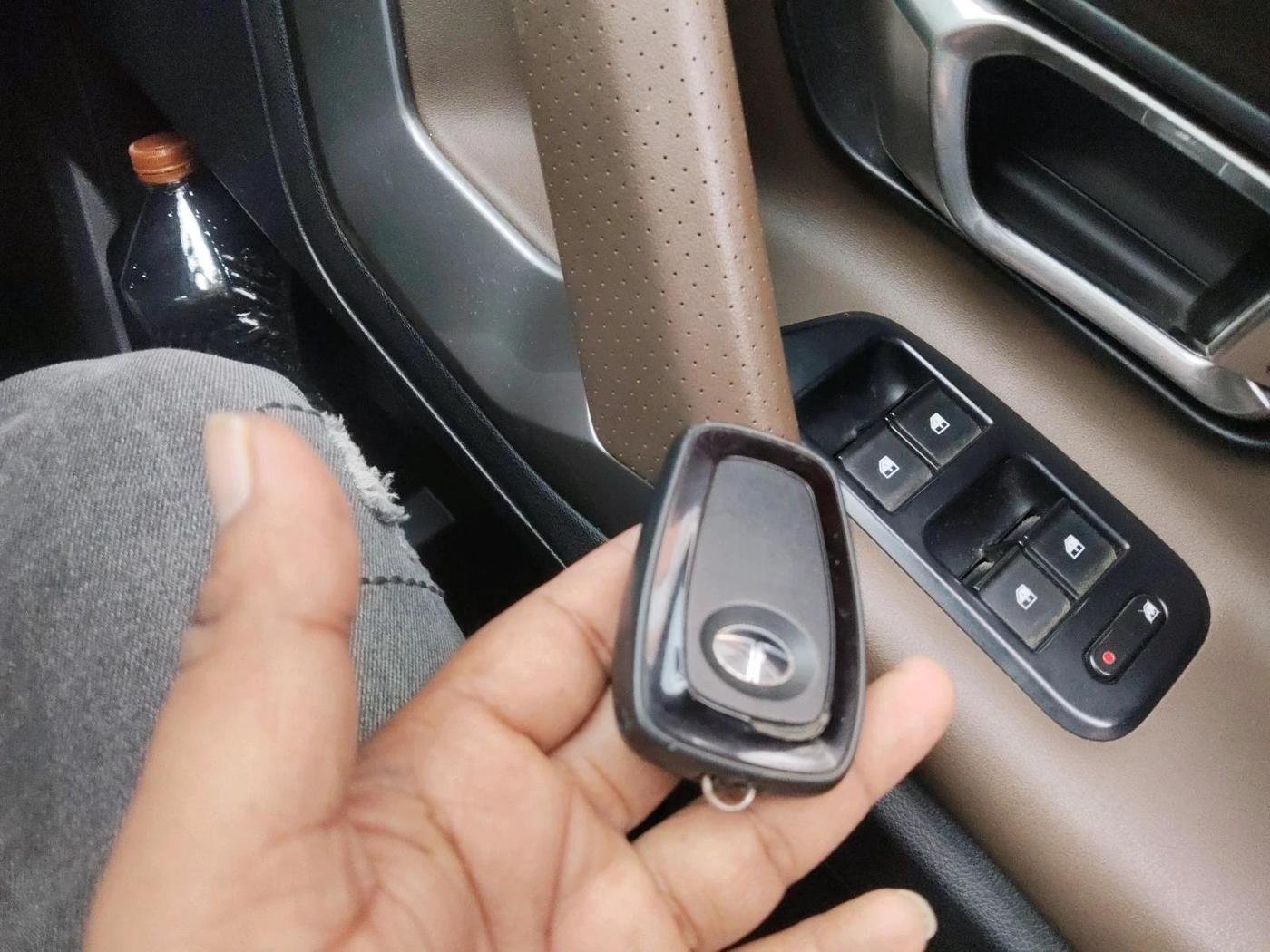 2021 Tata Harrier XZ PLUS 2.0L DUAL TONE, Diesel, Manual, 1,47,100 km, interior