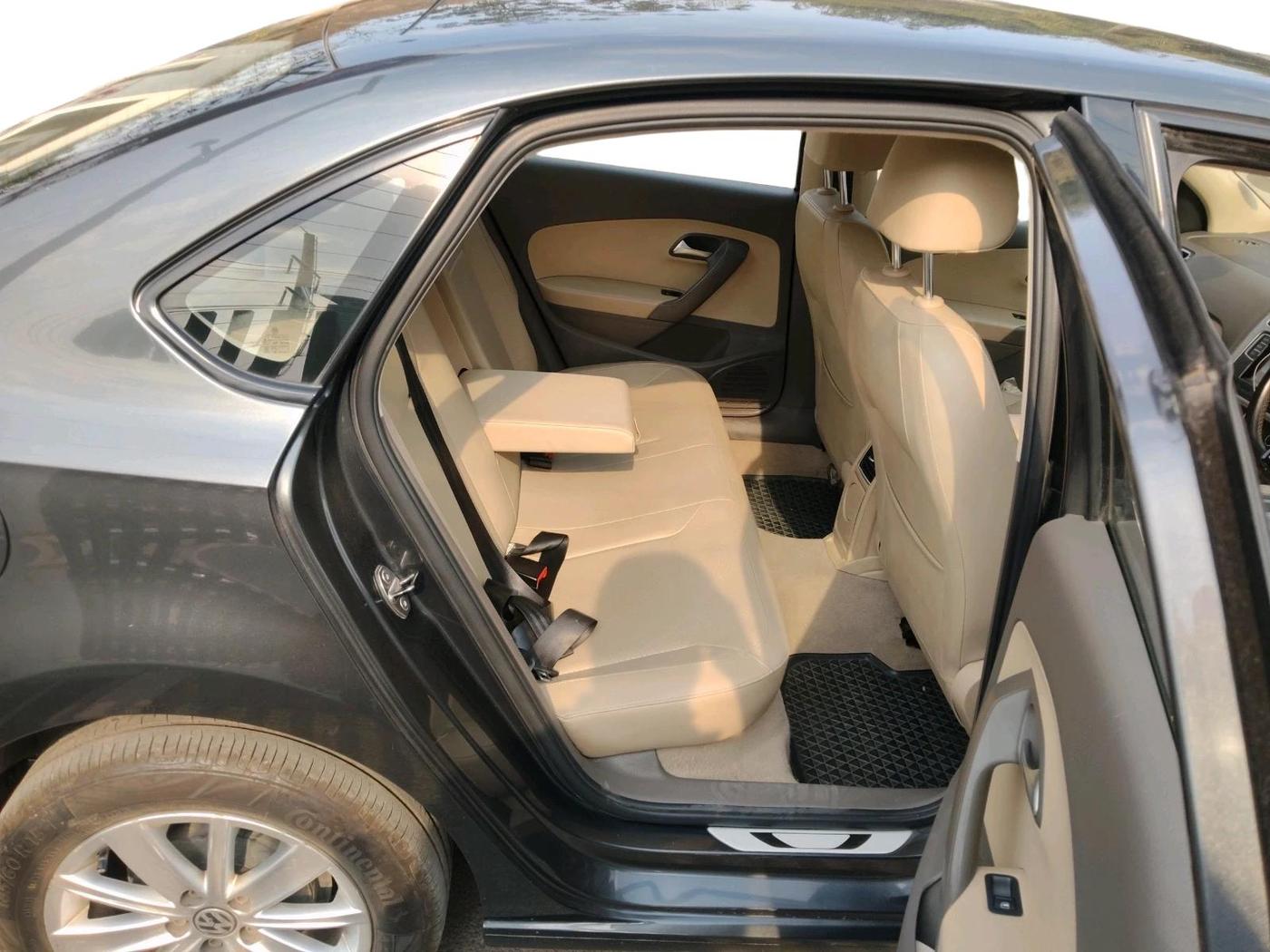 2016 Volkswagen Vento 1.2 TSI HIGHLINE PLUS AT, Petrol, Automatic, 72,950 km, interior