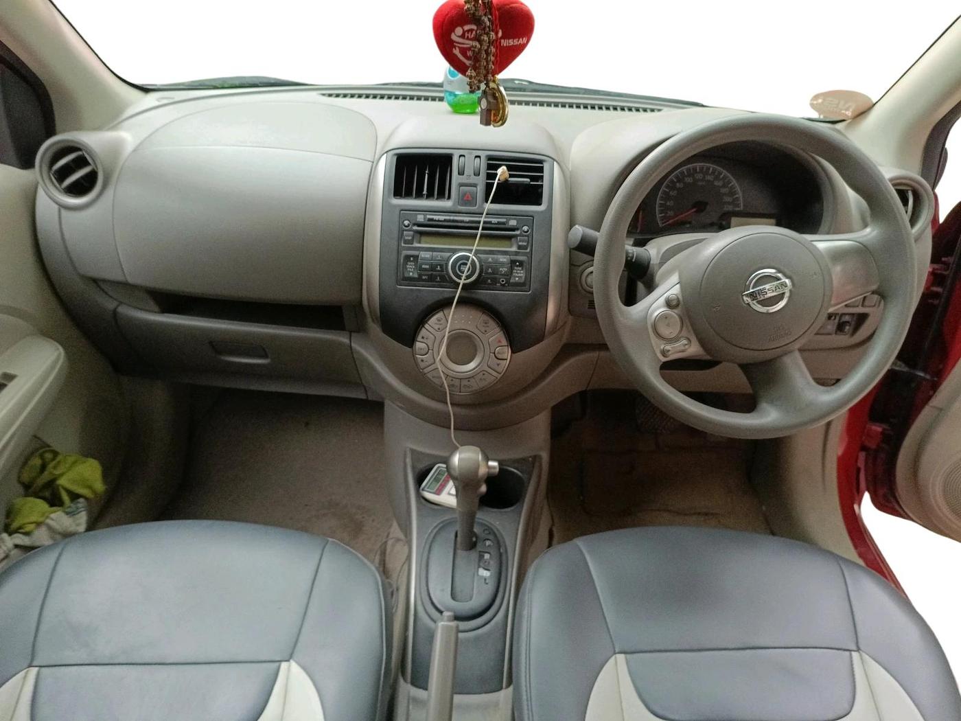 2014 Nissan Sunny XL CVT, Petrol, Automatic, 68,686 km, interior