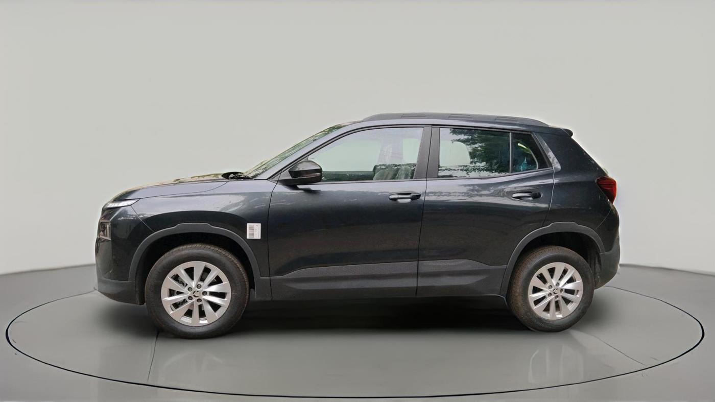 2025 Skoda Kylaq Signature, Petrol, Manual, 918 km, exterior