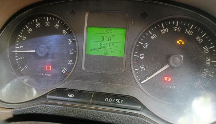 2013 Skoda Rapid AMBITION 1.6 TDI CR MT PLUS, Diesel, Manual, 1,63,409 km, interior