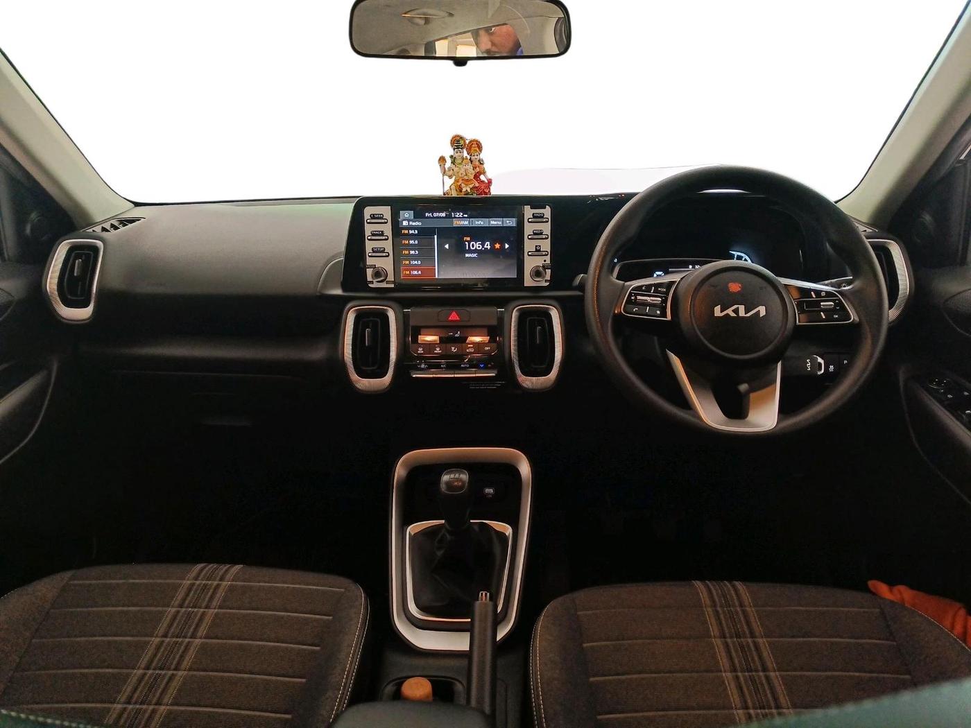 2025 KIA SONET HTK (O) 1.2 Petrol MT, Petrol, Manual, 4,883 km, interior