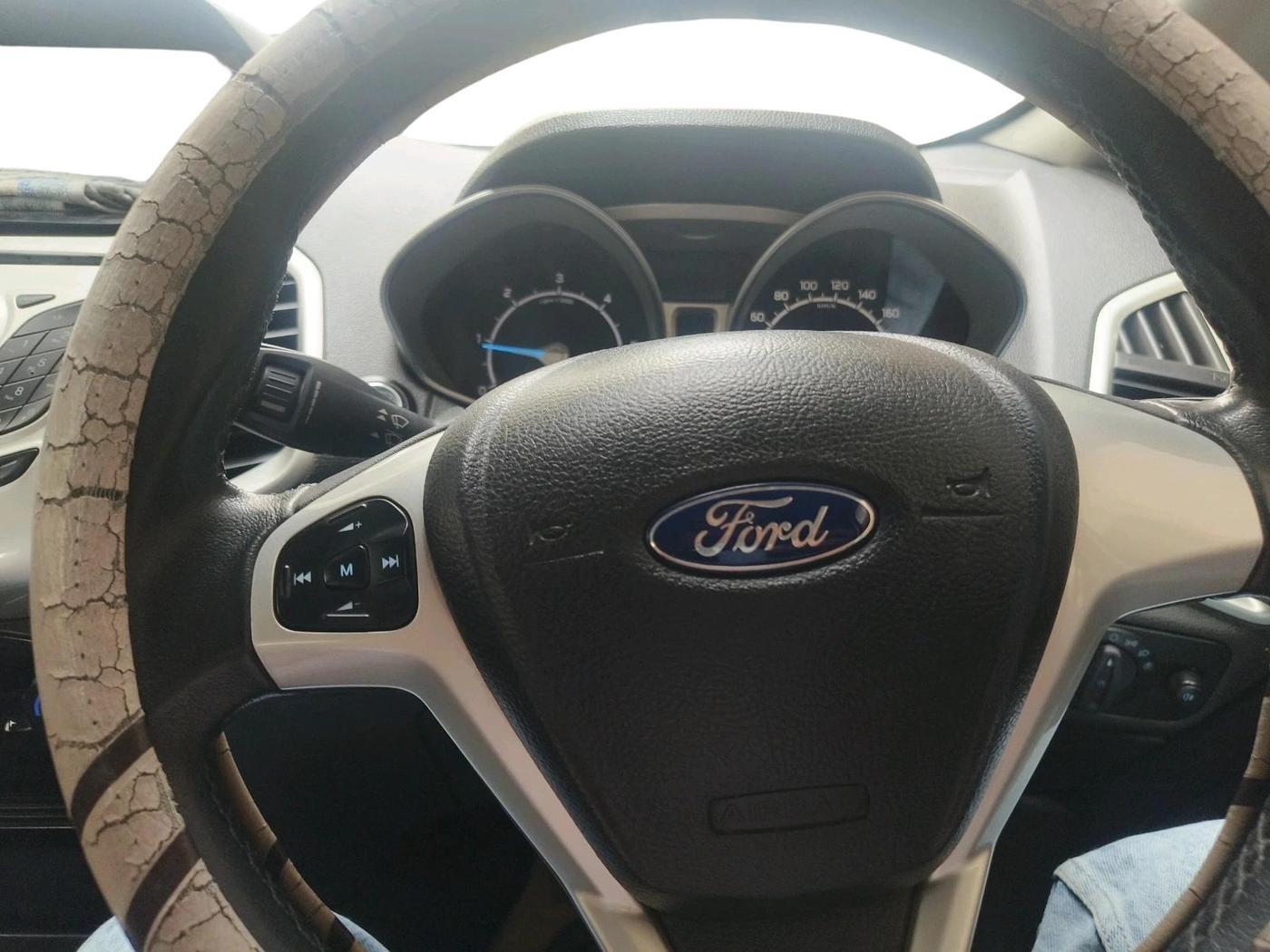 2017 Ford Ecosport TITANIUM 1.5L DIESEL, Diesel, Manual, 95,000 km, interior