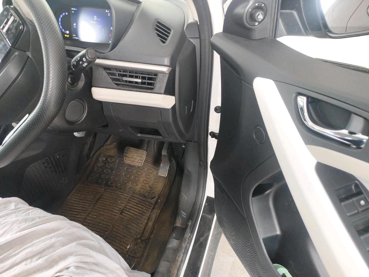 2024 Tata NEXON CREATIVE PLUS S 1.2 REVOTRON 6 AMT DT, Petrol, Automatic, 11,769 km, interior