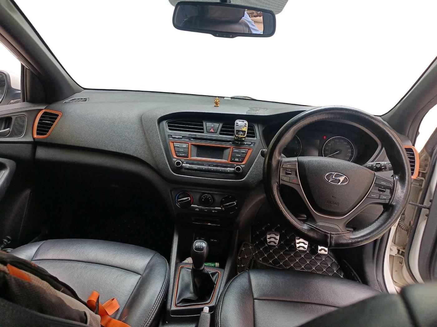 2015 Hyundai i20 Active 1.2 S, Petrol, Manual, 51,411 km, interior