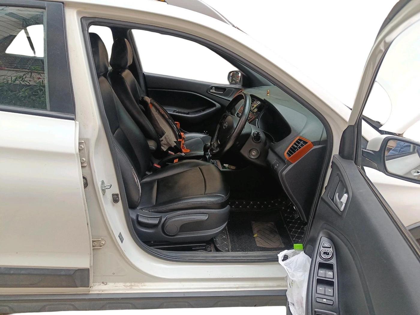 2015 Hyundai i20 Active 1.2 S, Petrol, Manual, 51,411 km, interior