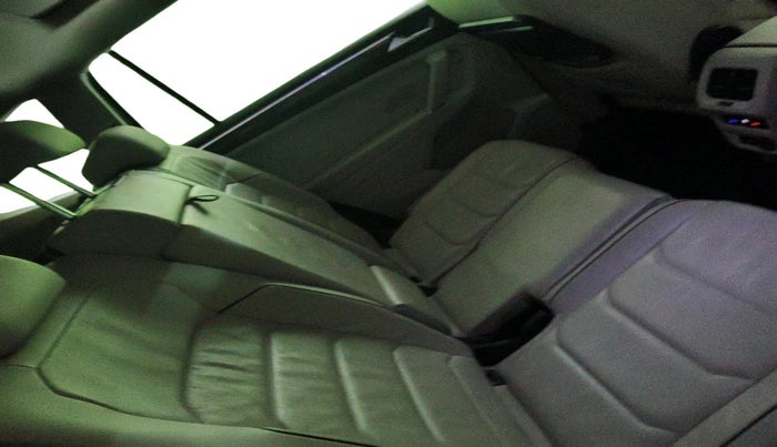 2020 Volkswagen TIGUAN ALL SPACE 2.0 TSI, Petrol, Automatic, 51,449 km, interior