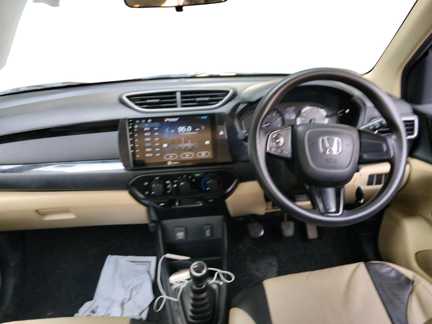 2021 Honda Amaze 1.2L I-VTEC S, Petrol, Manual, 93,953 km, interior