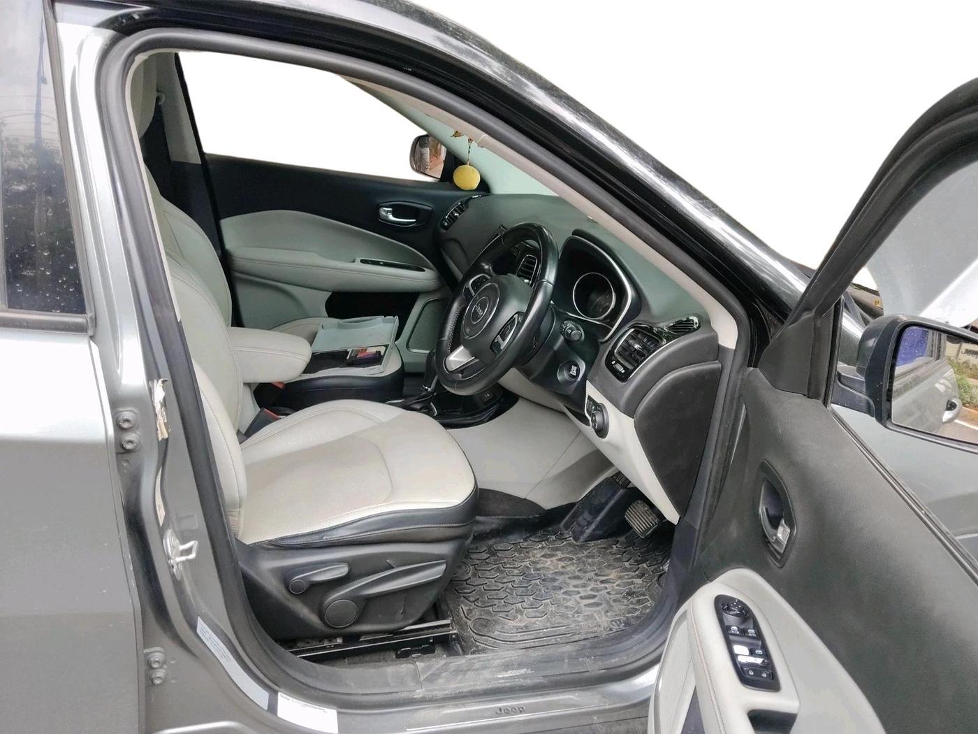2018 Jeep Compass LIMITED (O) 1.4 PETROL AT, Petrol, Automatic, 1,03,617 km, interior