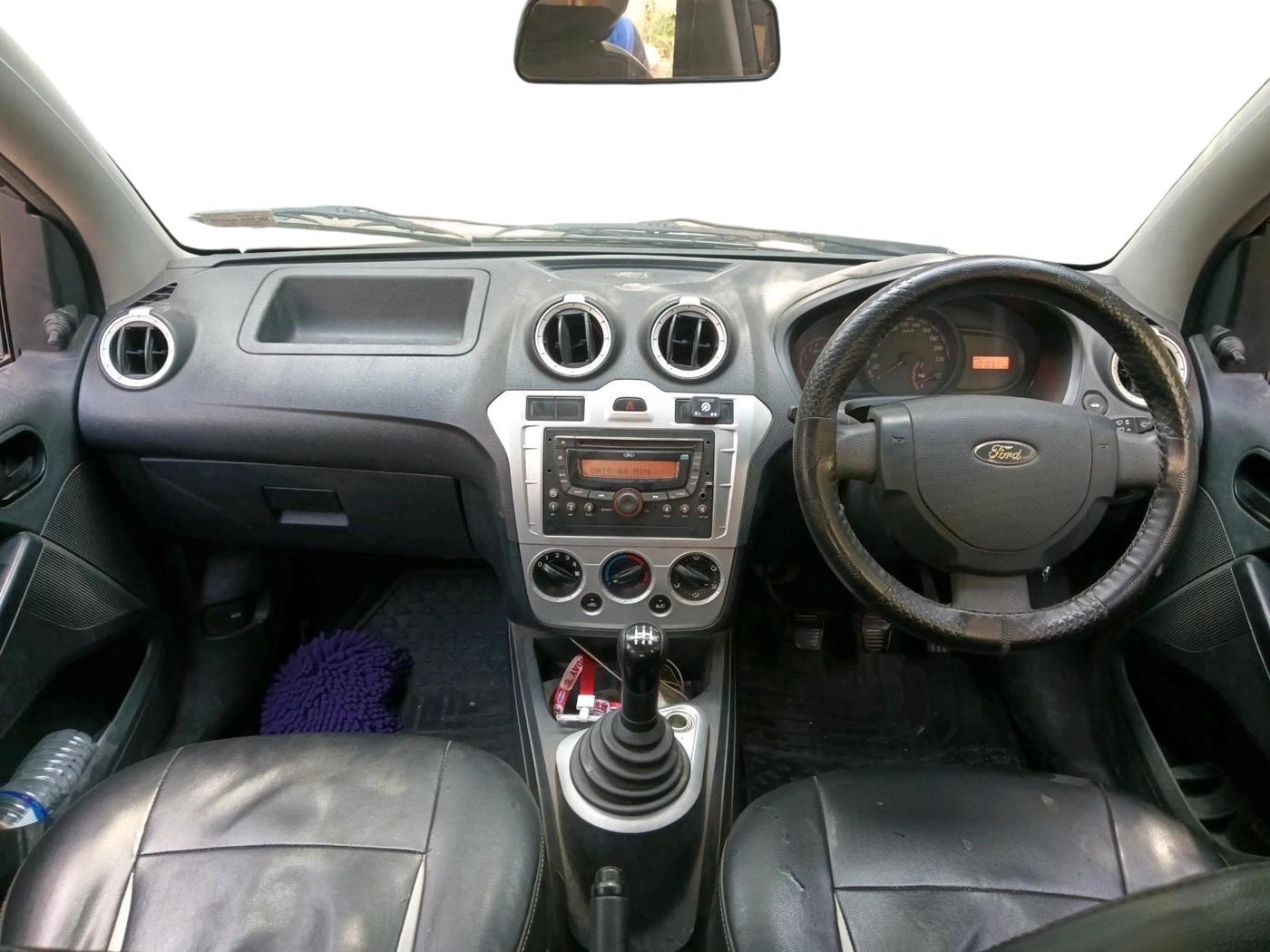 2011 Ford Figo EXI 1.2 PETROL, CNG, Manual, 1,01,031 km, interior