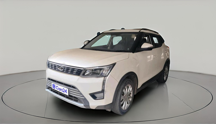 2019 Mahindra XUV300 W8 1.5 DIESEL, Diesel, Manual, 1,16,442 km, exterior