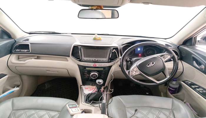 2019 Mahindra XUV300 W8 1.5 DIESEL, Diesel, Manual, 1,16,442 km, interior