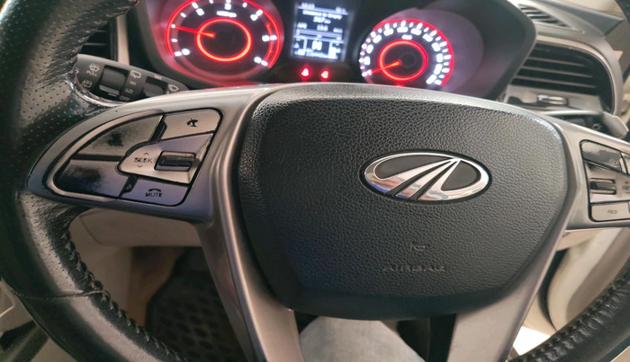 2019 Mahindra XUV300 W8 1.5 DIESEL, Diesel, Manual, 1,16,442 km, interior