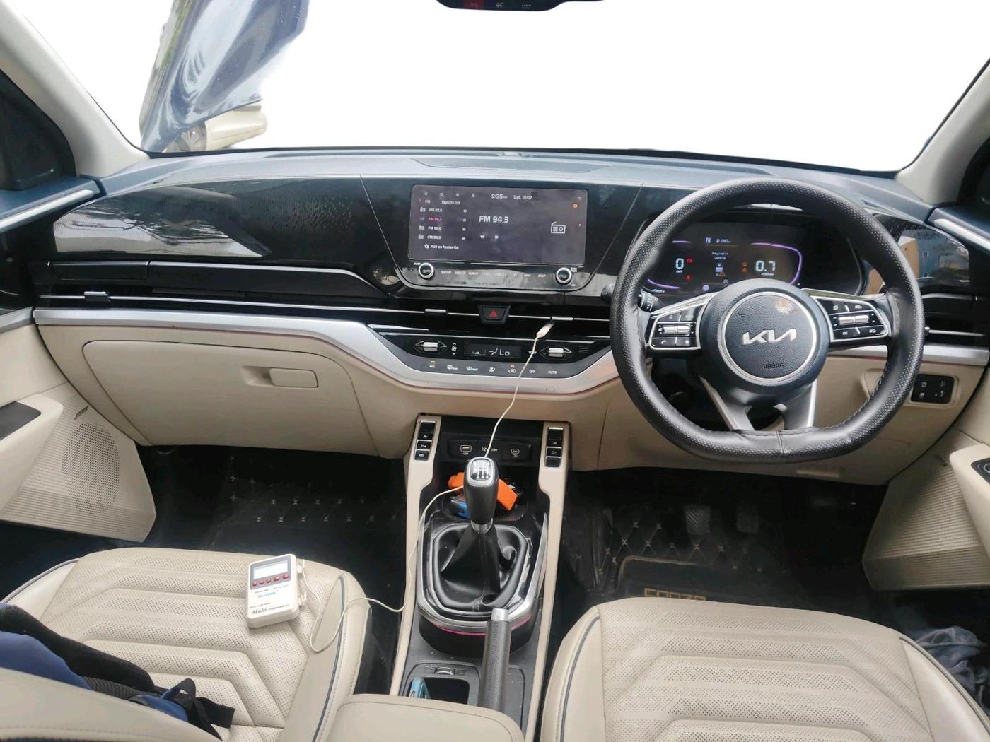 2023 KIA CARENS LUXURY PLUS IMT 1.5 DIESEL IMT, Diesel, Manual, 49,077 km, interior