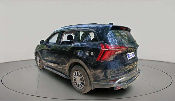 2022 Mahindra XUV700 AX 3 D MT 7 STR, Diesel, Manual, 70,992 km, exterior