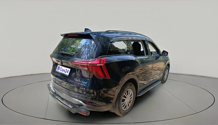 2022 Mahindra XUV700 AX 3 D MT 7 STR, Diesel, Manual, 70,992 km, exterior