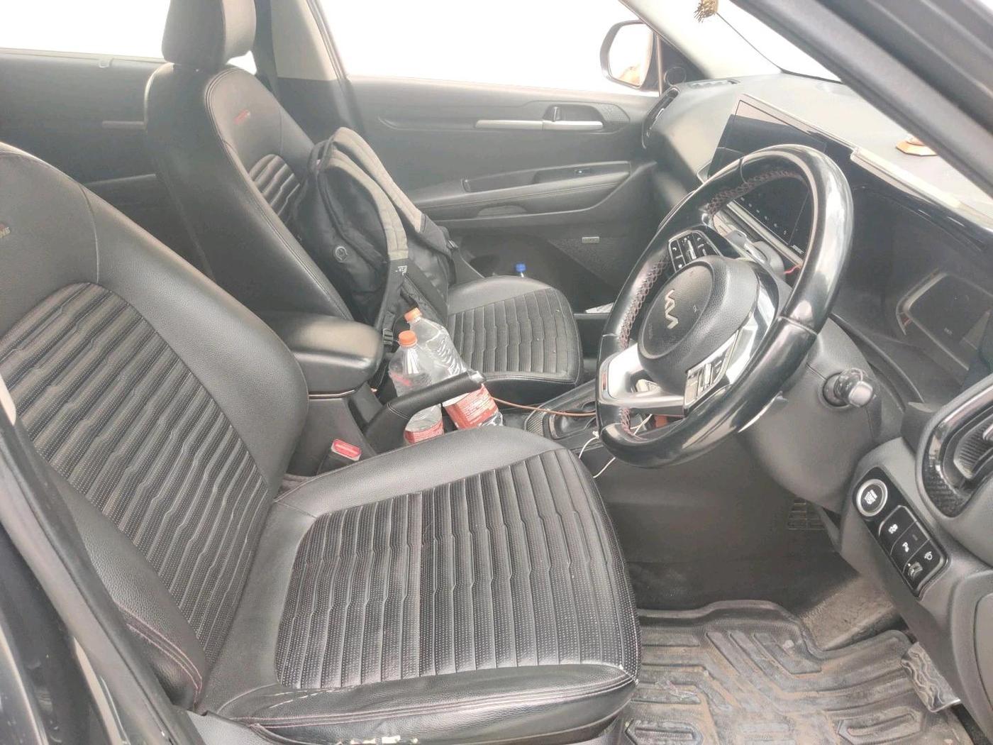 2022 KIA SONET GTX PLUS 1.5 AT, Diesel, Automatic, 1,21,584 km, interior