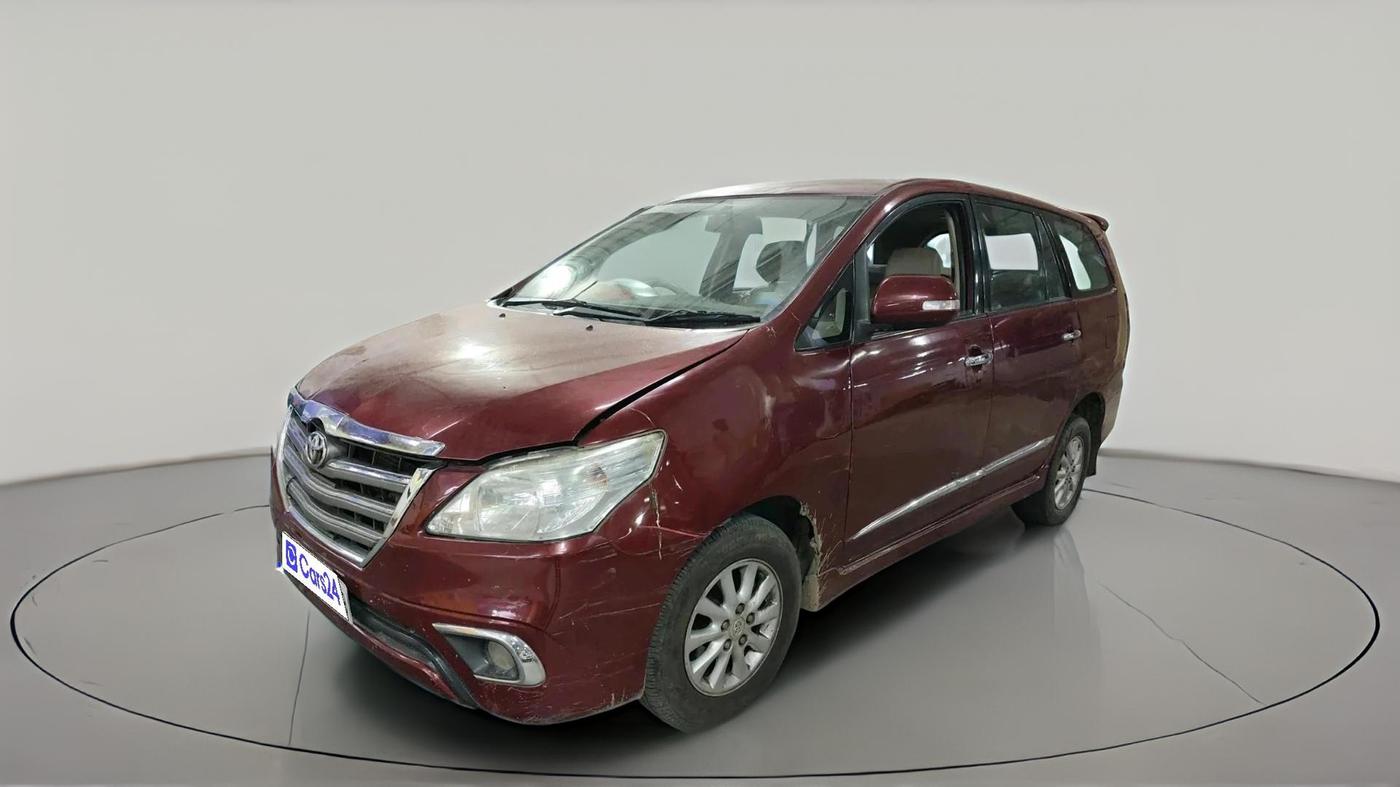 2013 Toyota Innova 2.5 VX 8 STR, Diesel, Manual, 2,74,618 km, exterior