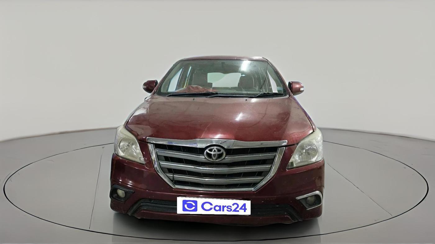 2013 Toyota Innova 2.5 VX 8 STR, Diesel, Manual, 2,74,618 km, exterior