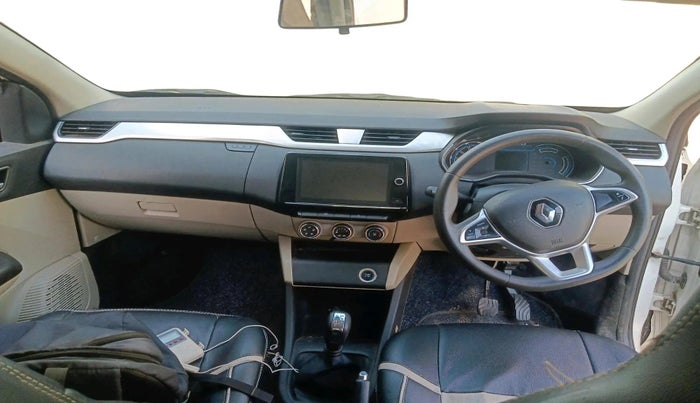 2022 Renault TRIBER RXZ AMT, Petrol, Automatic, 38,678 km, interior