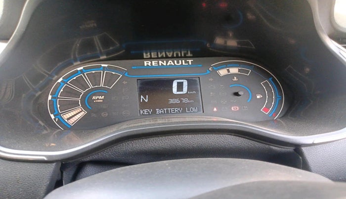 2022 Renault TRIBER RXZ AMT, Petrol, Automatic, 38,678 km, interior