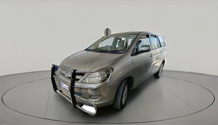 2007 Toyota Innova V 2.5 8 STR, Diesel, Manual, 2,72,923 km, exterior