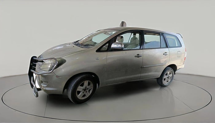 2007 Toyota Innova V 2.5 8 STR, Diesel, Manual, 2,72,923 km, exterior