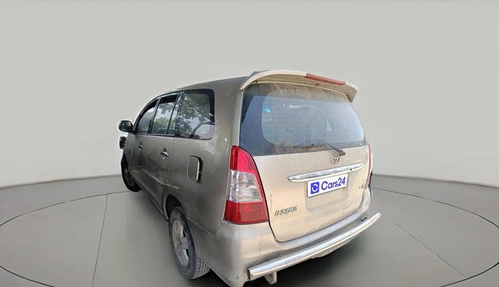 2007 Toyota Innova V 2.5 8 STR, Diesel, Manual, 2,72,923 km, exterior