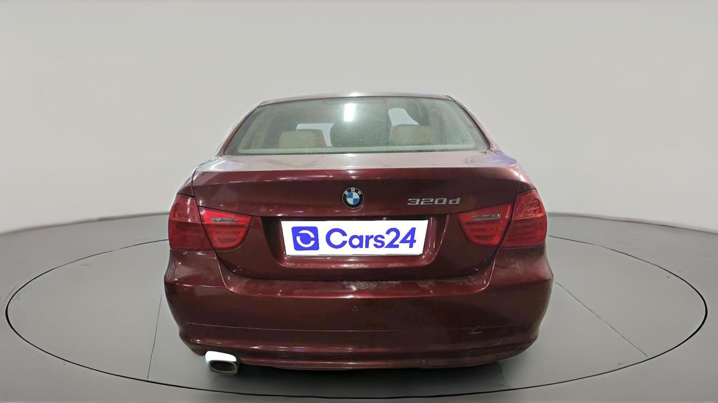 2011 BMW 3 Series 320d, Diesel, Automatic, 1,71,091 km, exterior