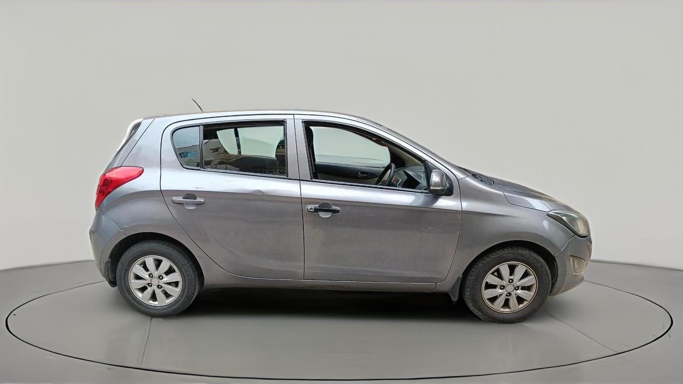 2013 Hyundai i20 SPORTZ 1.4 CRDI, Diesel, Manual, 1,23,055 km, exterior