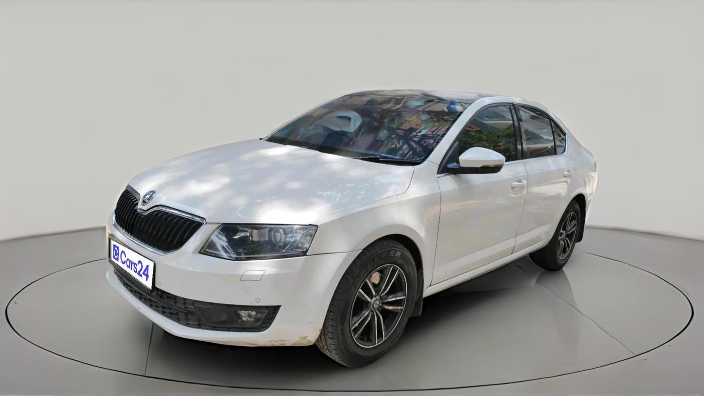2017 Skoda Octavia STYLE PLUS AT 1.8 TSI, Petrol, Automatic, 1,14,024 km, exterior