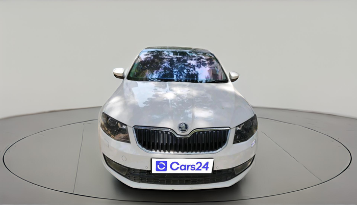2017 Skoda Octavia STYLE PLUS AT 1.8 TSI, Petrol, Automatic, 1,14,024 km, exterior