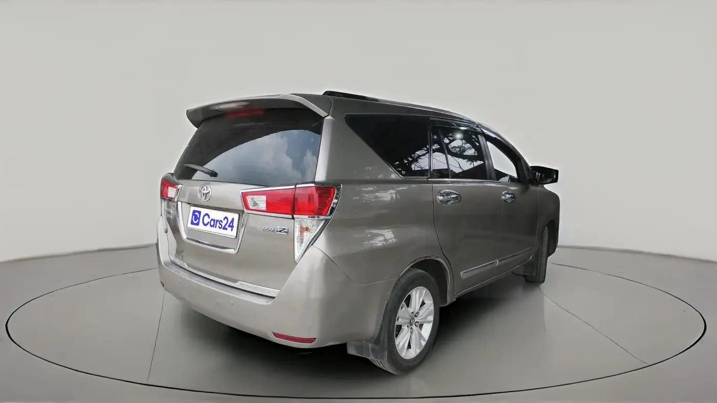 2016 Toyota Innova Crysta 2.8 ZX AT 7 STR, Diesel, Automatic, 1,76,764 km, exterior