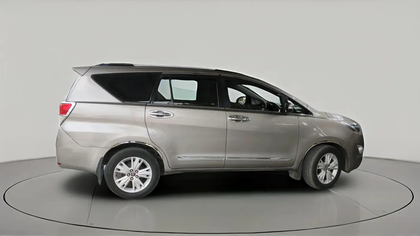 2016 Toyota Innova Crysta 2.8 ZX AT 7 STR, Diesel, Automatic, 1,76,764 km, exterior