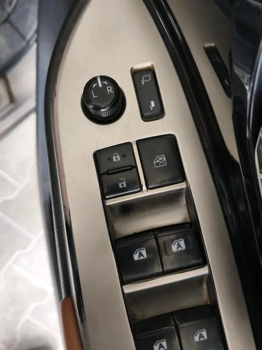 2016 Toyota Innova Crysta 2.8 ZX AT 7 STR, Diesel, Automatic, 1,76,764 km, interior