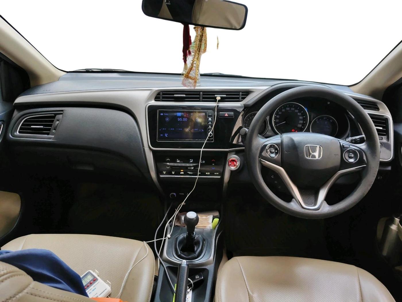 2019 Honda City 1.5L I-VTEC V MT, Petrol, Manual, 71,438 km, interior