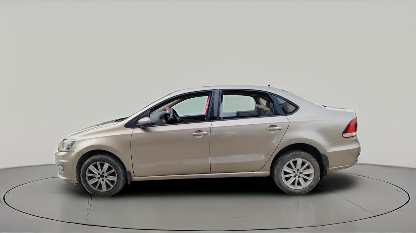 2015 Volkswagen Vento HIGHLINE 1.6 MPI, Petrol, Manual, 58,436 km, exterior