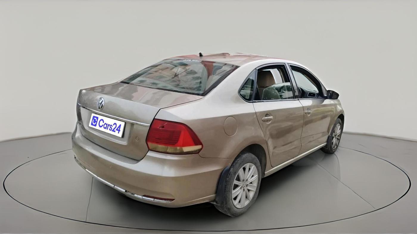 2015 Volkswagen Vento HIGHLINE 1.6 MPI, Petrol, Manual, 58,436 km, exterior