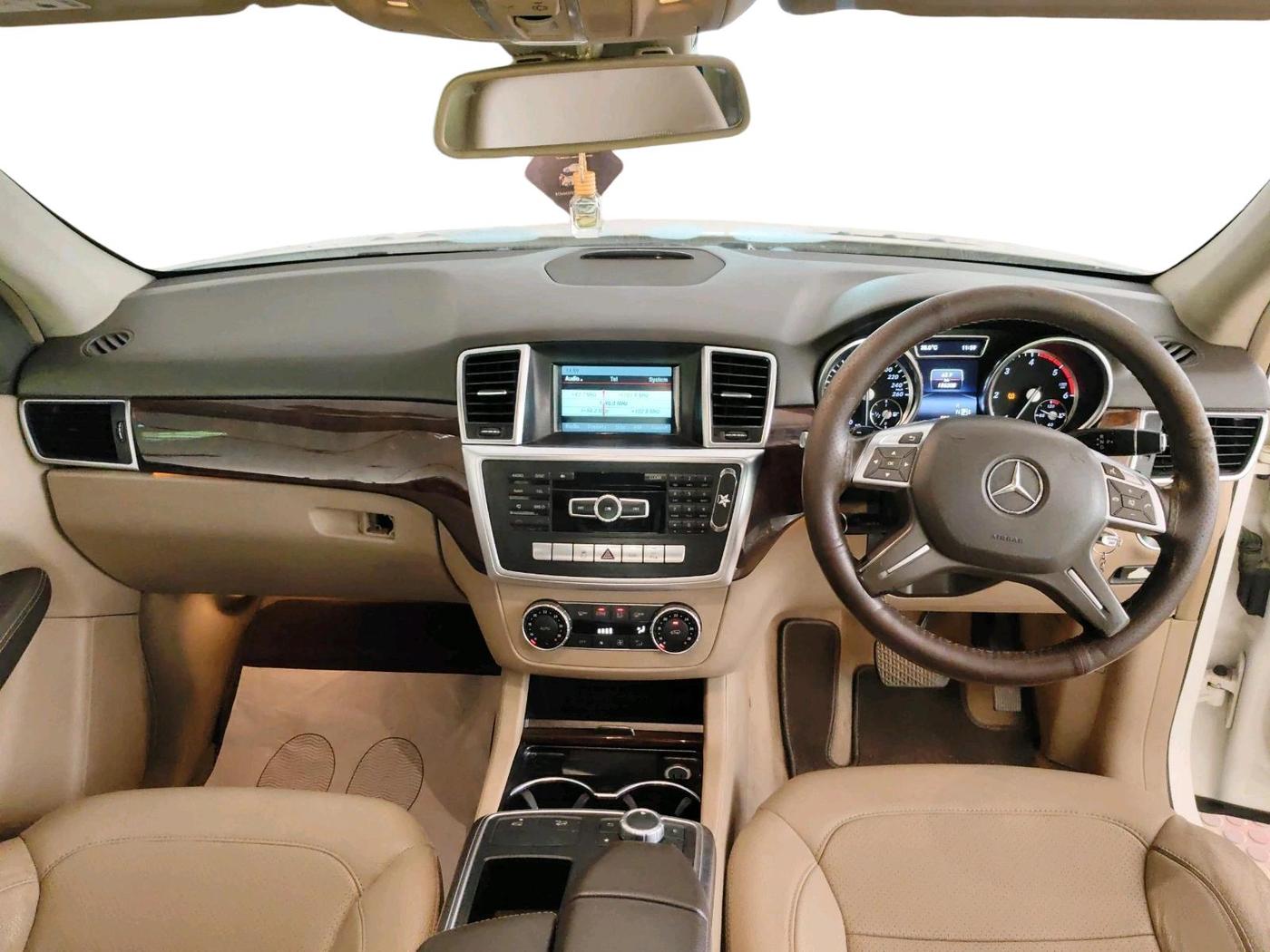 2014 Mercedes Benz Ml Class 250 CDI, Diesel, Automatic, 1,56,208 km, interior