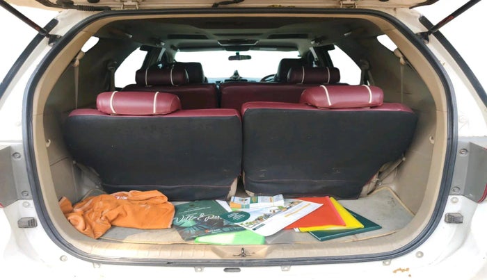 2011 Toyota Fortuner 3.0 4X4 MT, Diesel, Manual, 2,39,046 km, exterior