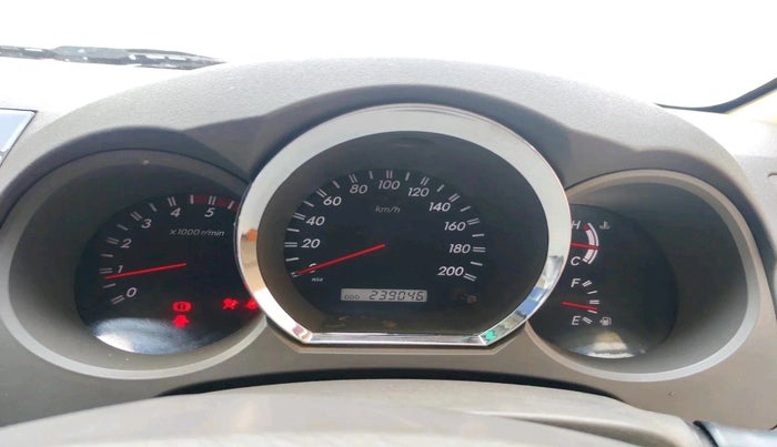 2011 Toyota Fortuner 3.0 4X4 MT, Diesel, Manual, 2,39,046 km, interior