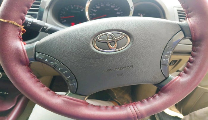 2011 Toyota Fortuner 3.0 4X4 MT, Diesel, Manual, 2,39,046 km, interior