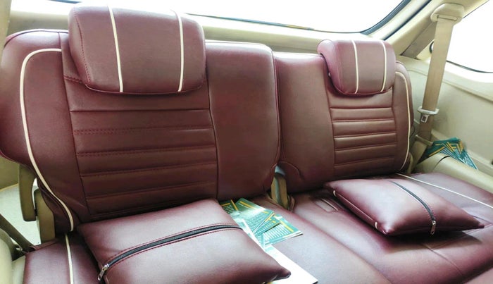 2011 Toyota Fortuner 3.0 4X4 MT, Diesel, Manual, 2,39,046 km, interior