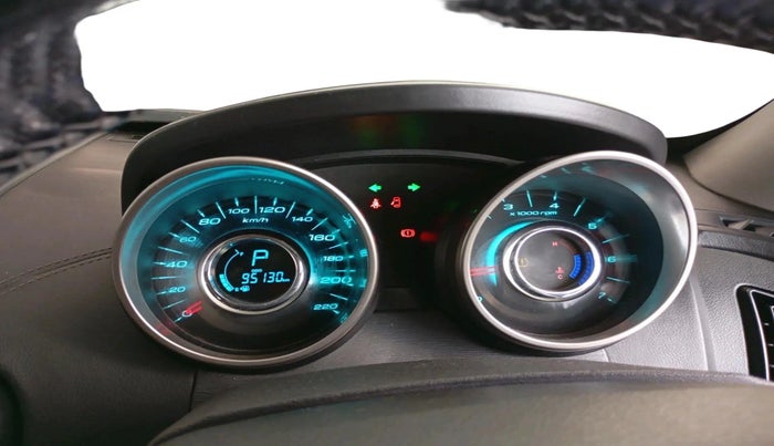 2020 Mahindra XUV500 W11 AT, Diesel, Automatic, 9,51,330 km, interior