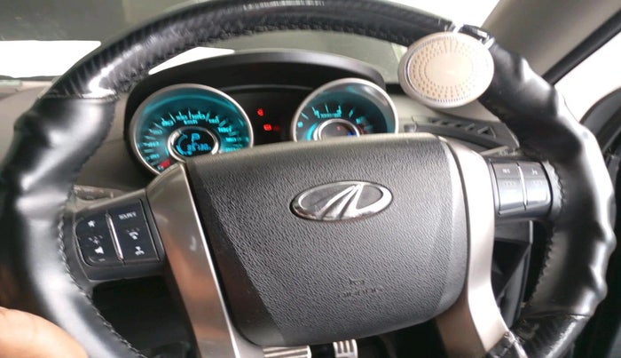 2020 Mahindra XUV500 W11 AT, Diesel, Automatic, 9,51,330 km, interior