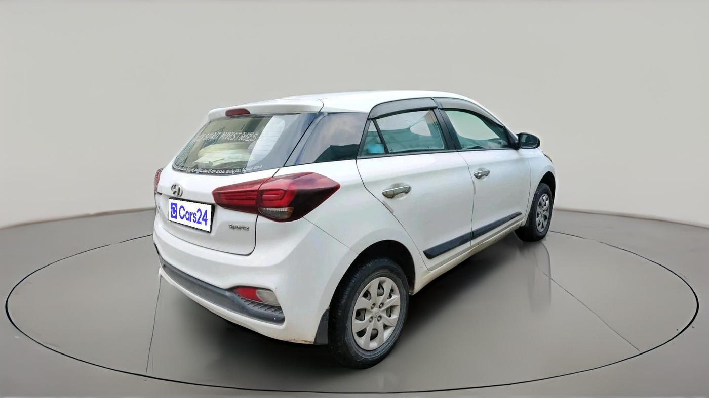 2018 Hyundai Elite i20 SPORTZ 1.4 CRDI, Diesel, Manual, 1,12,056 km, exterior