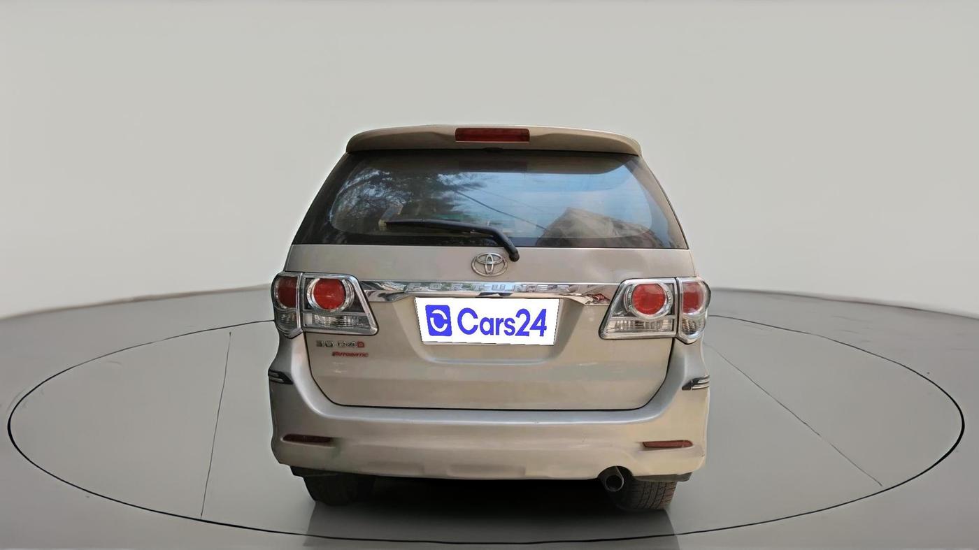2012 Toyota Fortuner 3.0 4X2 AT, Diesel, Automatic, 1,75,860 km, exterior
