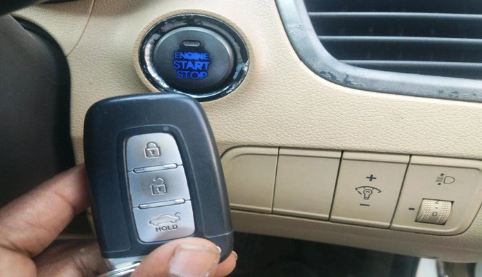 2014 Hyundai New Elantra 1.6 S MT DIESEL, Diesel, Manual, 89,195 km, interior