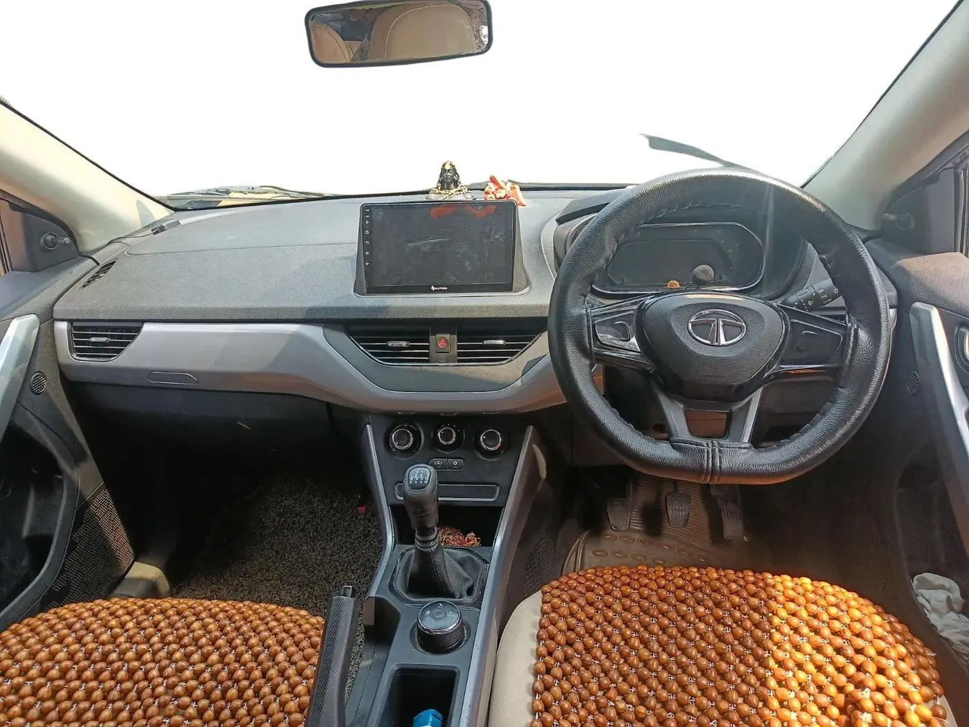 2020 Tata NEXON XE DIESEL, Diesel, Manual, 1,30,778 km, interior